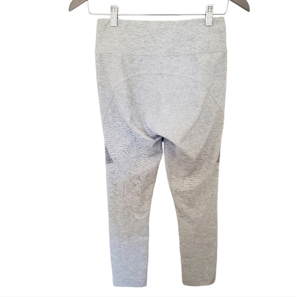 Outdoor voices two-tone gray leggings 7/8 Small - Picture 4 of 7